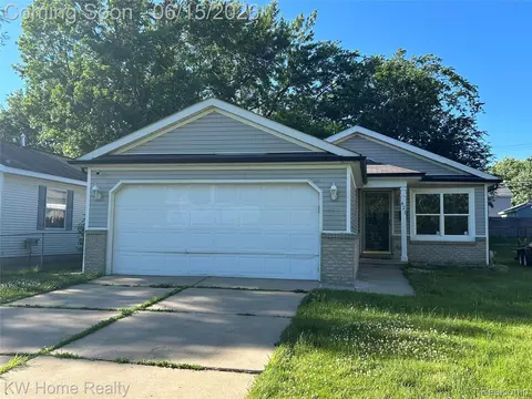 421 1st Ave, Pontiac, MI 48340