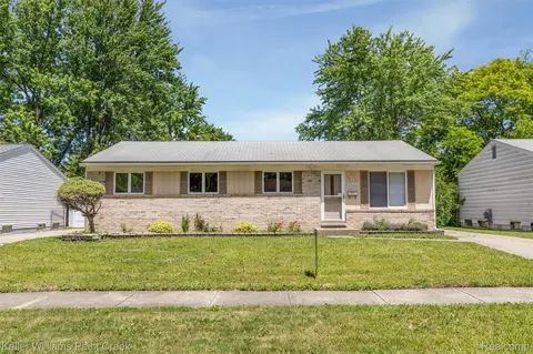 39240 Nottingham St, Westland, MI 48186