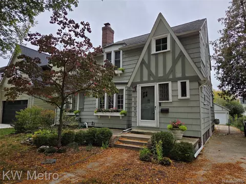 1823 W Houstonia Ave, Royal Oak, MI 48073