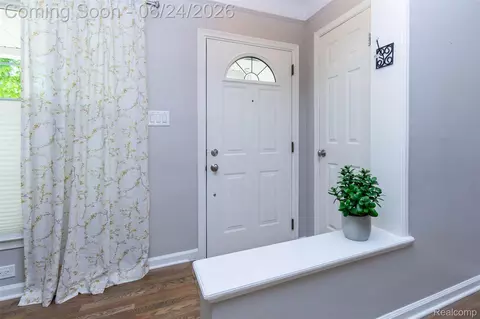 Entry Way - 21170 Outer Drive Dr, Dearborn, MI 48124 photo 1 of 2