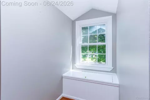 Bath - 21170 Outer Drive Dr, Dearborn, MI 48124 photo 3 of 8
