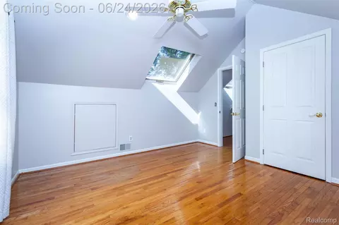 Bedroom - 21170 Outer Drive Dr, Dearborn, MI 48124 photo 5 of 5