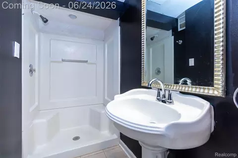 Bath - 21170 Outer Drive Dr, Dearborn, MI 48124 photo 8 of 8
