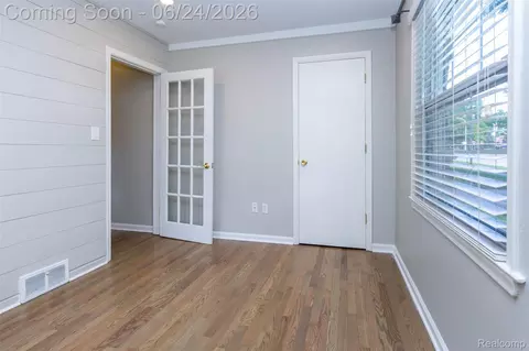 Bedroom - 21170 Outer Drive Dr, Dearborn, MI 48124 photo 1 of 5