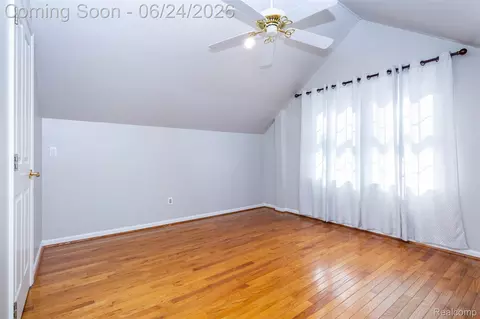 Bedroom - 21170 Outer Drive Dr, Dearborn, MI 48124 photo 4 of 5