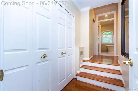 Entry Way - 21170 Outer Drive Dr, Dearborn, MI 48124 photo 2 of 2