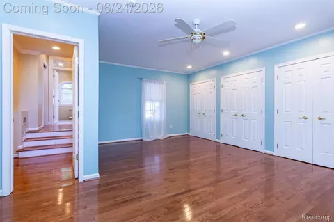 Bedroom - 21170 Outer Drive Dr, Dearborn, MI 48124 photo 3 of 5