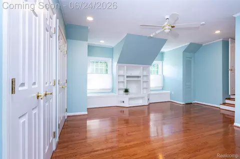 Bedroom - 21170 Outer Drive Dr, Dearborn, MI 48124 photo 2 of 5