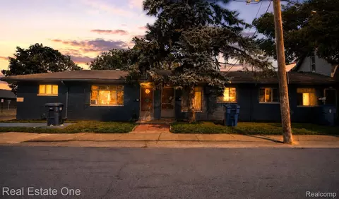 162 Burke St, River Rouge, MI 48218