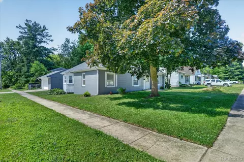 24827 Puritan, Redford, MI 48239