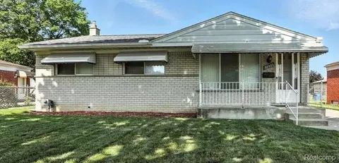 30955 Iroquois Dr, Warren, MI 48088