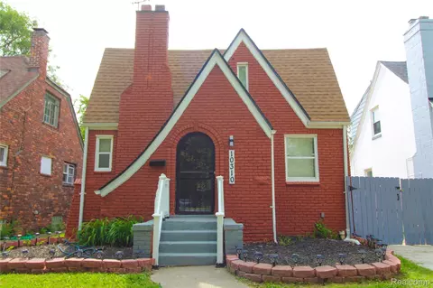 10310 Wayburn St, Detroit, MI 48224