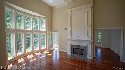 Living - 6608 Enclave Dr, Independence, MI 48348 photo 1 of 5