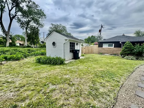 Exterior - 19940 Stanley St, Melvindale, MI 48122 photo 2 of 4
