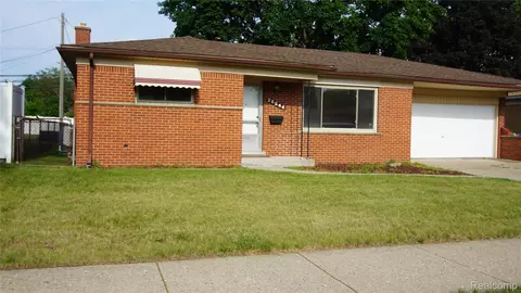 28644 Grobbel Ave, Warren, MI 48092
