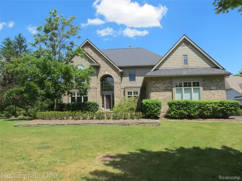 45702 Balfour Ct, Novi, MI 48377
