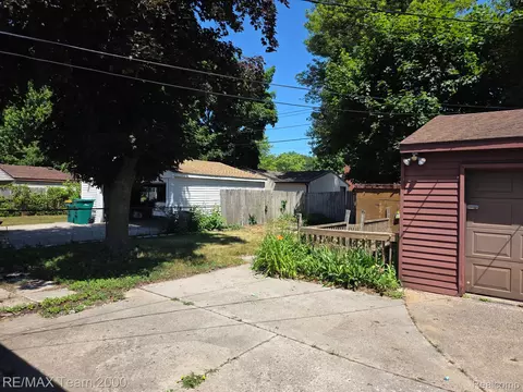 Exterior - 38114 Walnut St, Romulus, MI 48174 photo 1 of 2