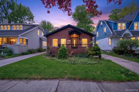 Exterior - 1781 Brys Dr, Grosse Pointe Woods, MI 48236 photo 8 of 8