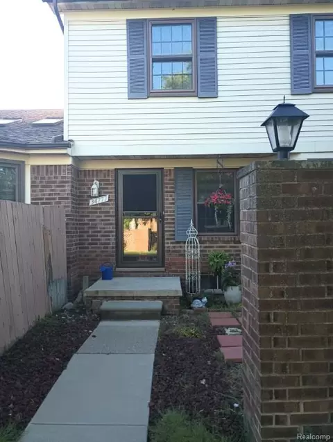 34777 E Wilma Ct, Chesterfield, MI 48047