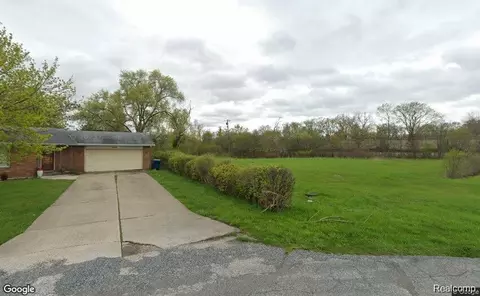 4500 S Michelle St, Buena Vista, MI 48601 photo 3