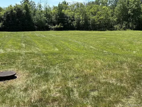 4500 S Michelle St, Buena Vista, MI 48601 photo 6