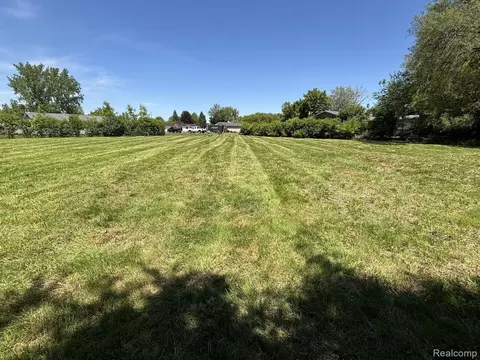 4500 S Michelle St, Buena Vista, MI 48601 photo 5