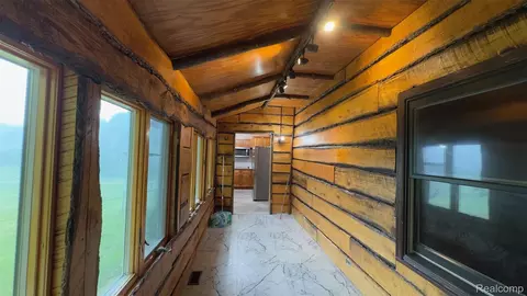 Entry Way - 2608 E Sutton Rd, Metamora, MI 48455 photo 7 of 11