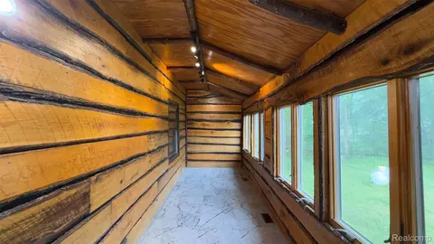 Entry Way - 2608 E Sutton Rd, Metamora, MI 48455 photo 6 of 11