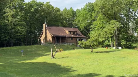 Exterior - 2608 E Sutton Rd, Metamora, MI 48455 photo 7 of 8