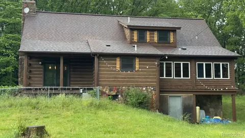 2608 E Sutton Rd, Metamora, MI 48455