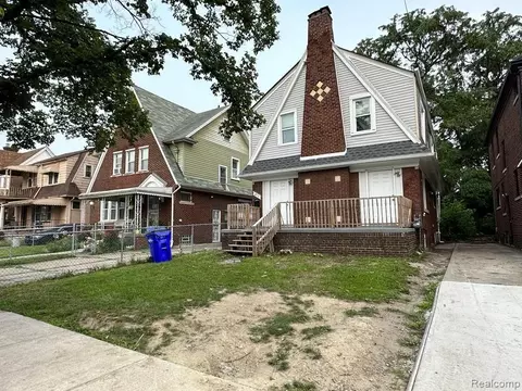 2711 Burlingame St, Detroit, MI 48206