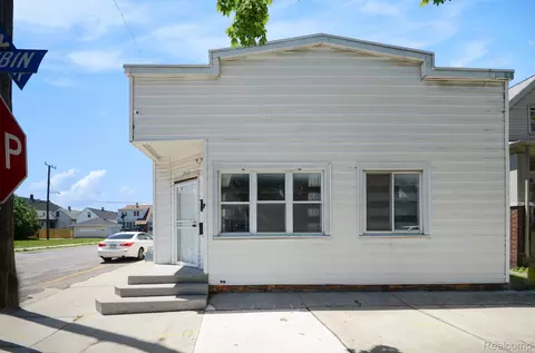 12001 Saint Aubin St, Hamtramck, MI 48212