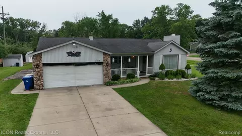 4959 Irwindale Dr, Waterford, MI 48328