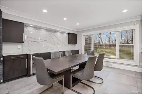 15879 Millar Rd, Clinton Township, MI 48036