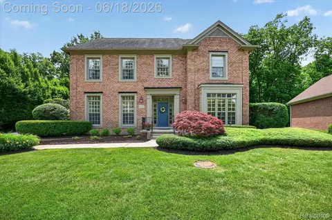 49515 Taft Ln, Canton, MI 48188