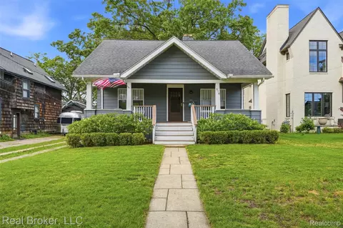 318 E University Ave, Royal Oak, MI 48067