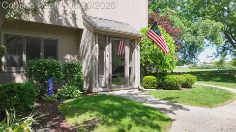 2327 Bay Woods Ct, Frankenlust, MI 48706