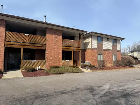 16525 Woodlane #138, Fraser, MI 48026