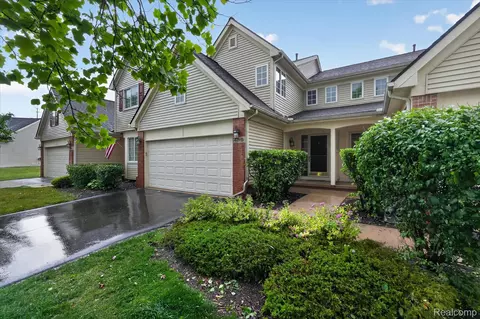 456 Lilly View Ct, Genoa, MI 48843