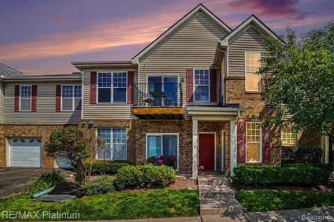 10217 Crossview Trl, Howell, MI 48855
