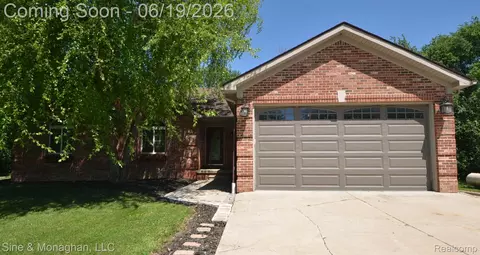 76152 Burman Rd E, Richmond, MI 48062