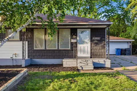 4685 Julius Blvd, Westland, MI 48186
