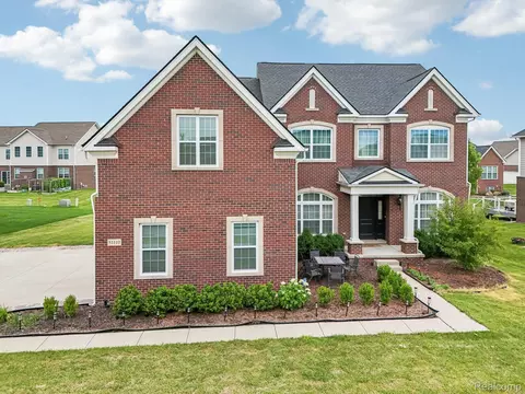 51110 Gulfstream Park Dr, Canton, MI 48188