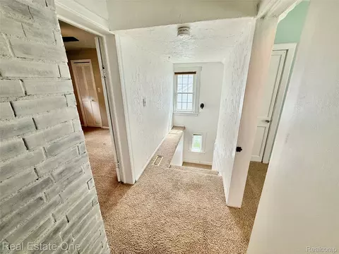 Entry Way - 865 Grant Ave, Clawson, MI 48017 photo 7 of 7