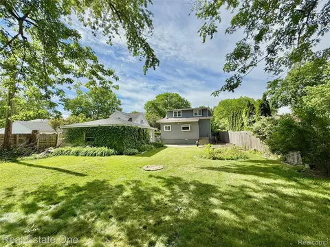Exterior - 865 Grant Ave, Clawson, MI 48017 photo 8 of 11