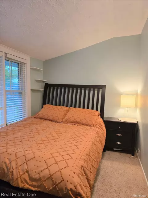 Bedroom - 865 Grant Ave, Clawson, MI 48017 photo 10 of 10