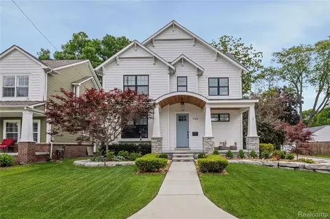 709 S Blair Ave, Royal Oak, MI 48067