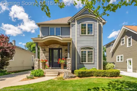 1363 Humphrey Ave, Birmingham, MI 48009
