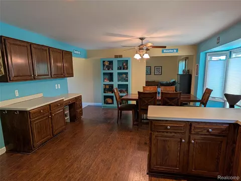 Kitchen - 16883 Kenneth Dr, Macomb, MI 48044 photo 2 of 4