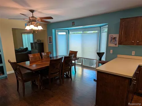 Dining - 16883 Kenneth Dr, Macomb, MI 48044 photo 2 of 2